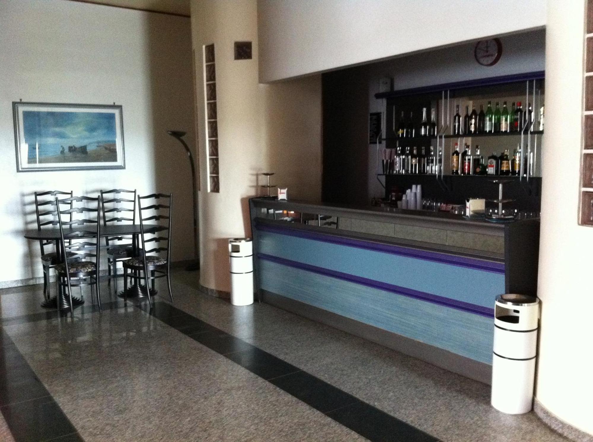 Hotel Atleti Foggia Exteriör bild